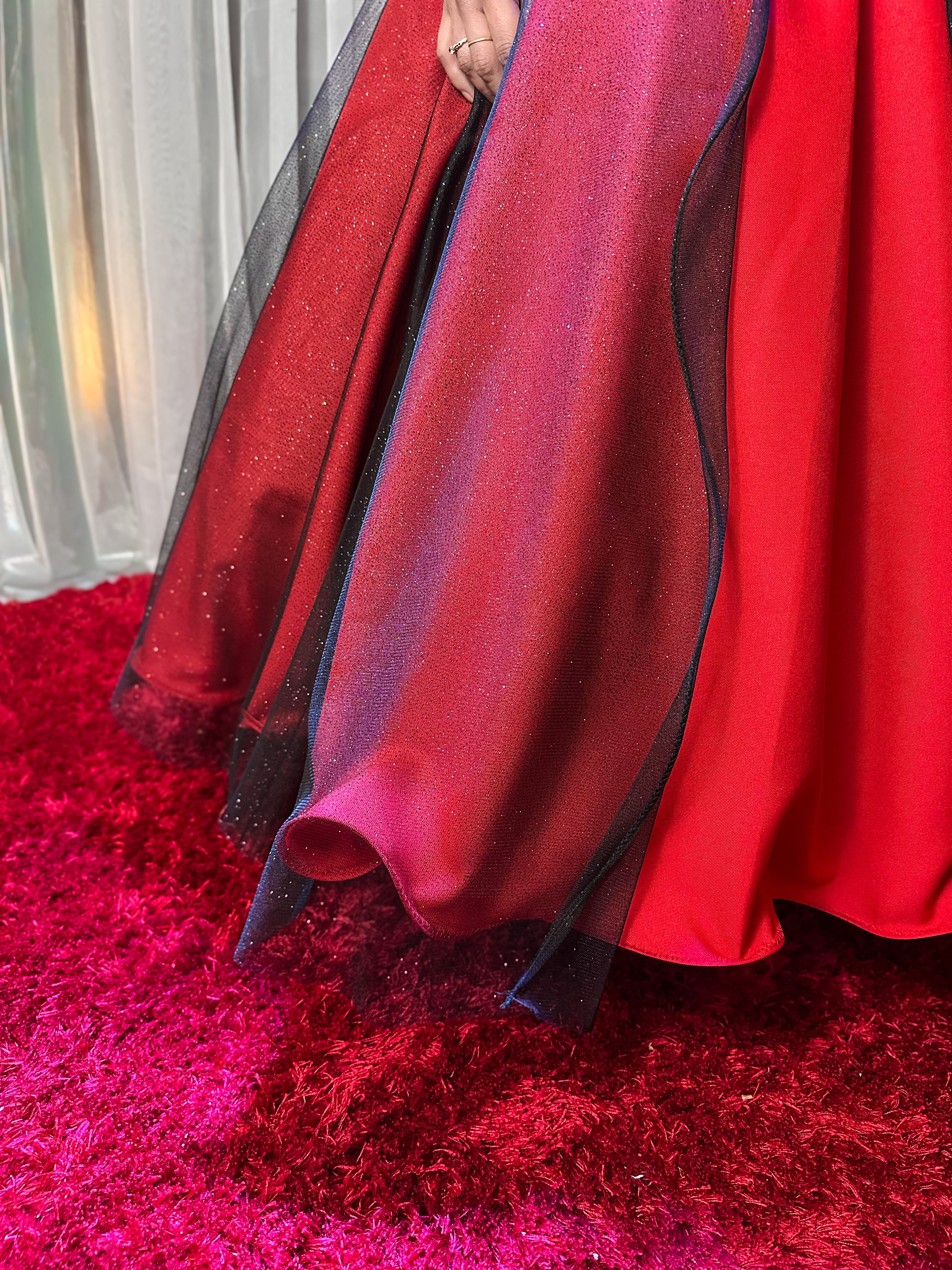 Saia de Brilho com Fenda - Vermelho