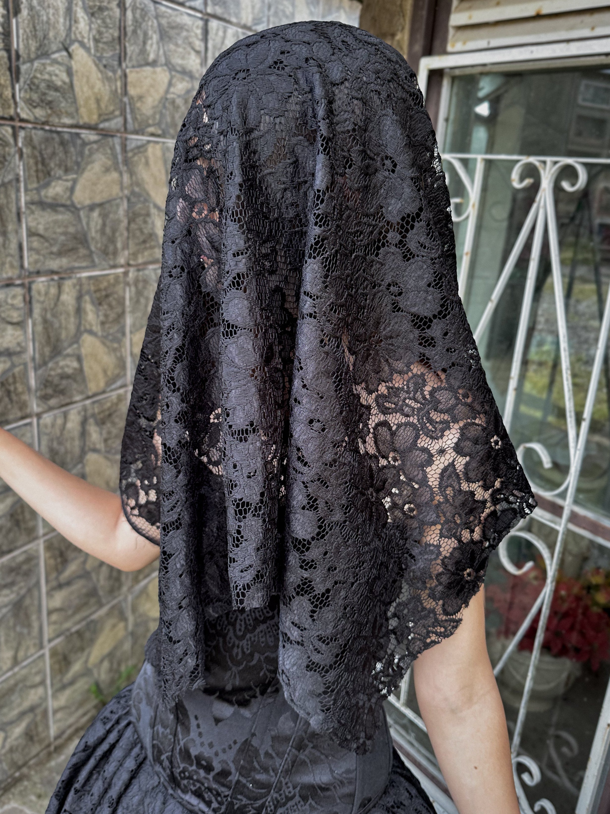 Véu de Renda - Preto