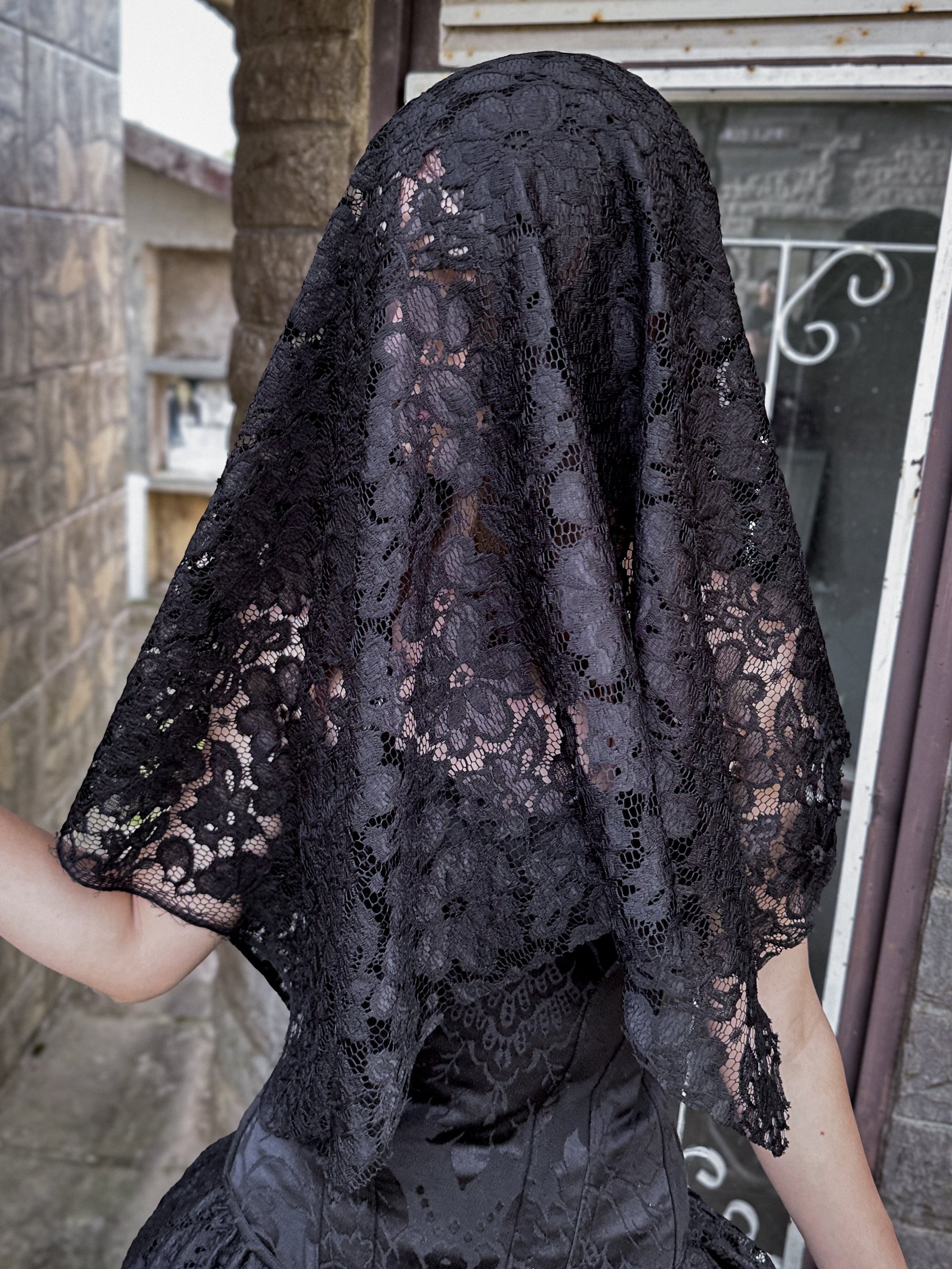Véu de Renda - Preto
